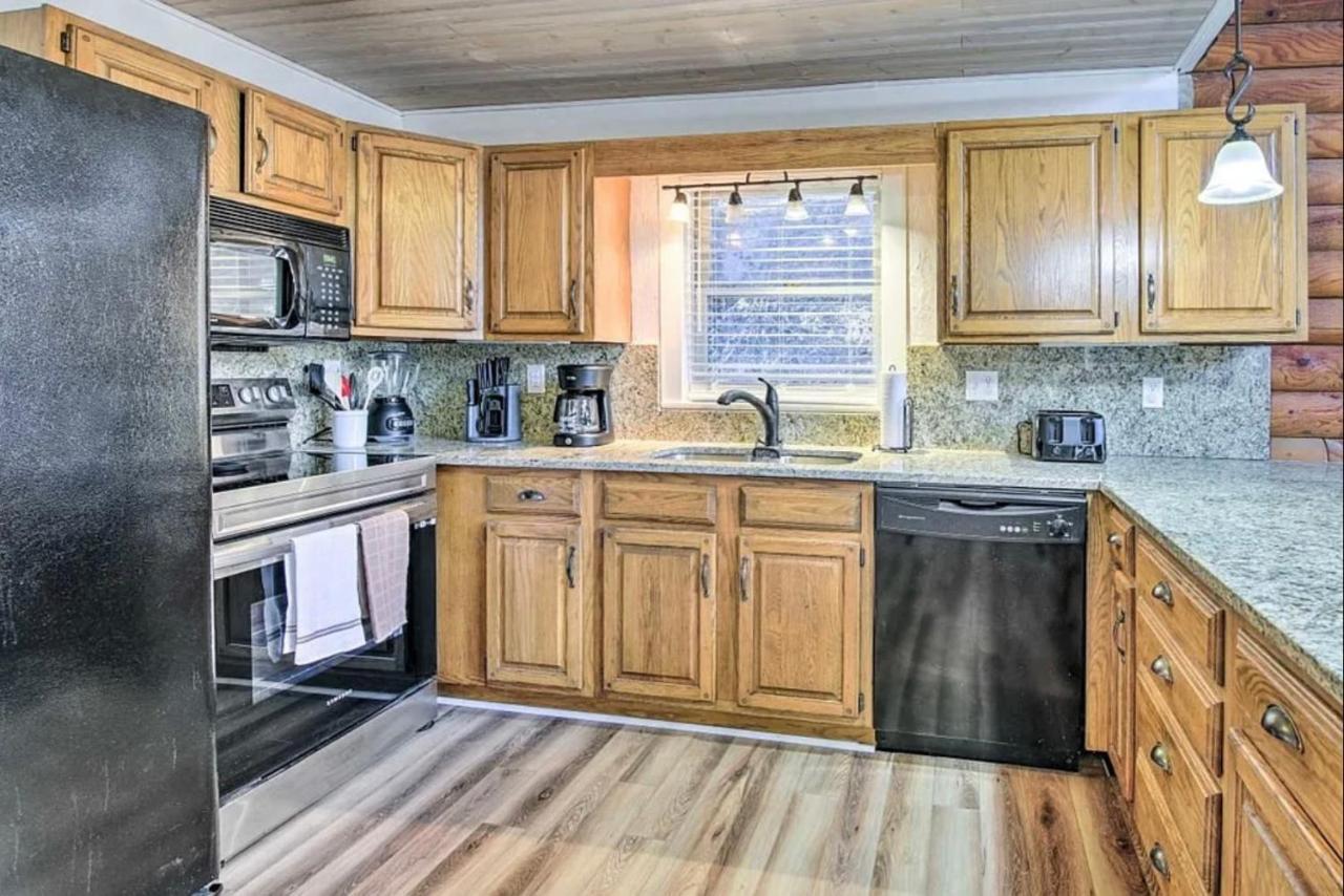 Вилла Smokey Mountain Hideaway Гатлинбург Экстерьер фото