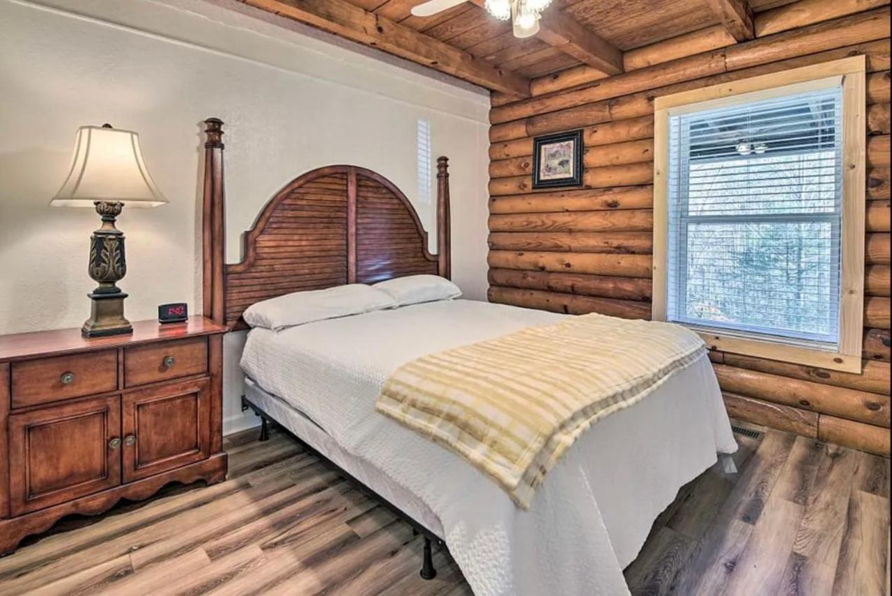 Вилла Smokey Mountain Hideaway Гатлинбург Экстерьер фото