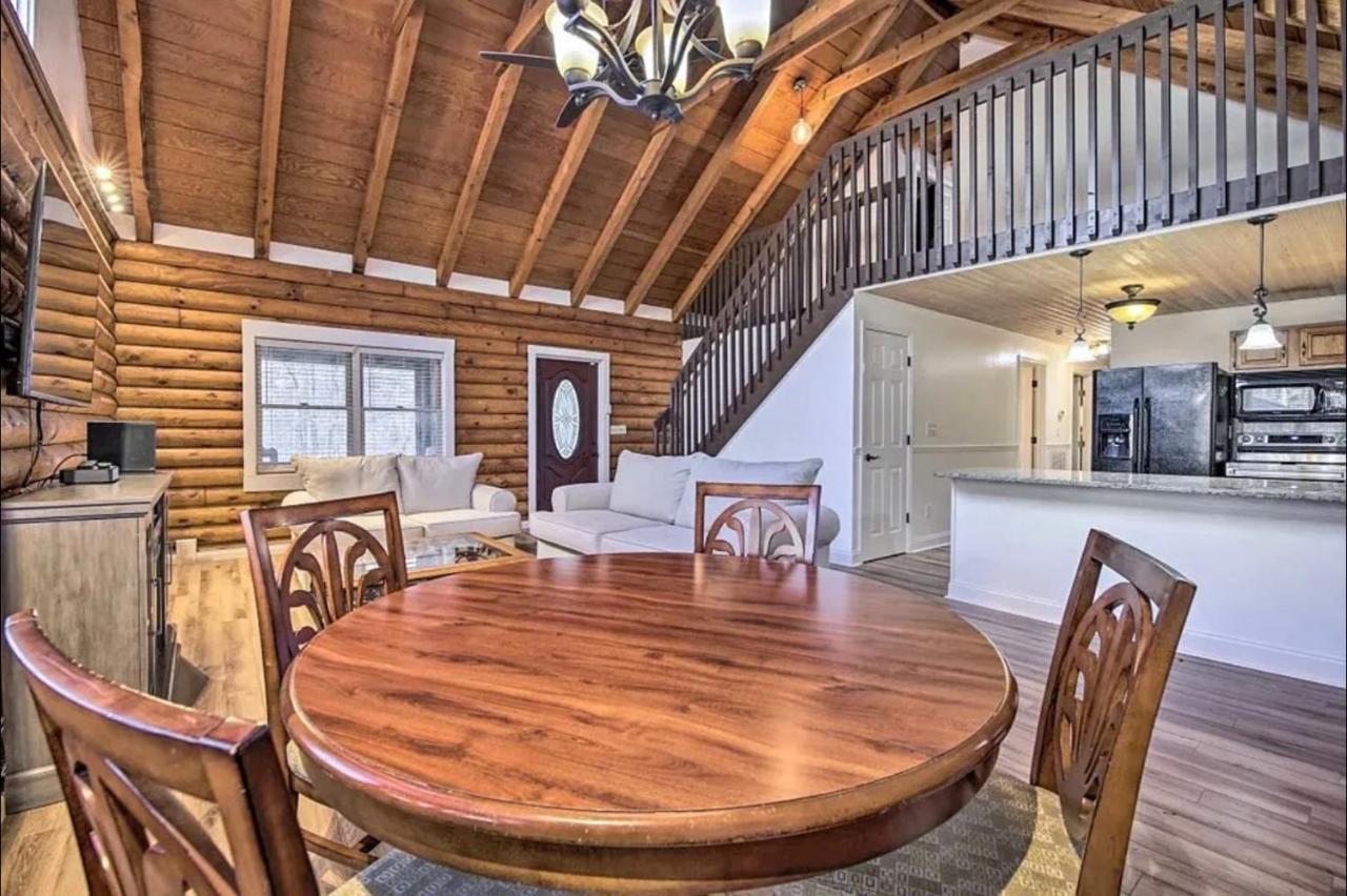 Вилла Smokey Mountain Hideaway Гатлинбург Экстерьер фото