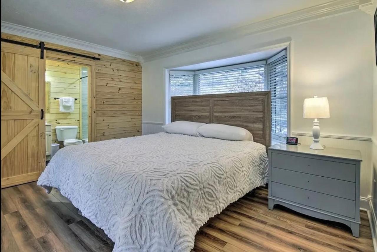 Вилла Smokey Mountain Hideaway Гатлинбург Экстерьер фото